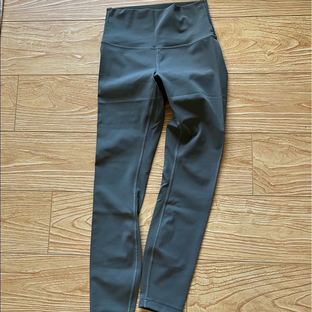 Lululemon Leggings green size 4